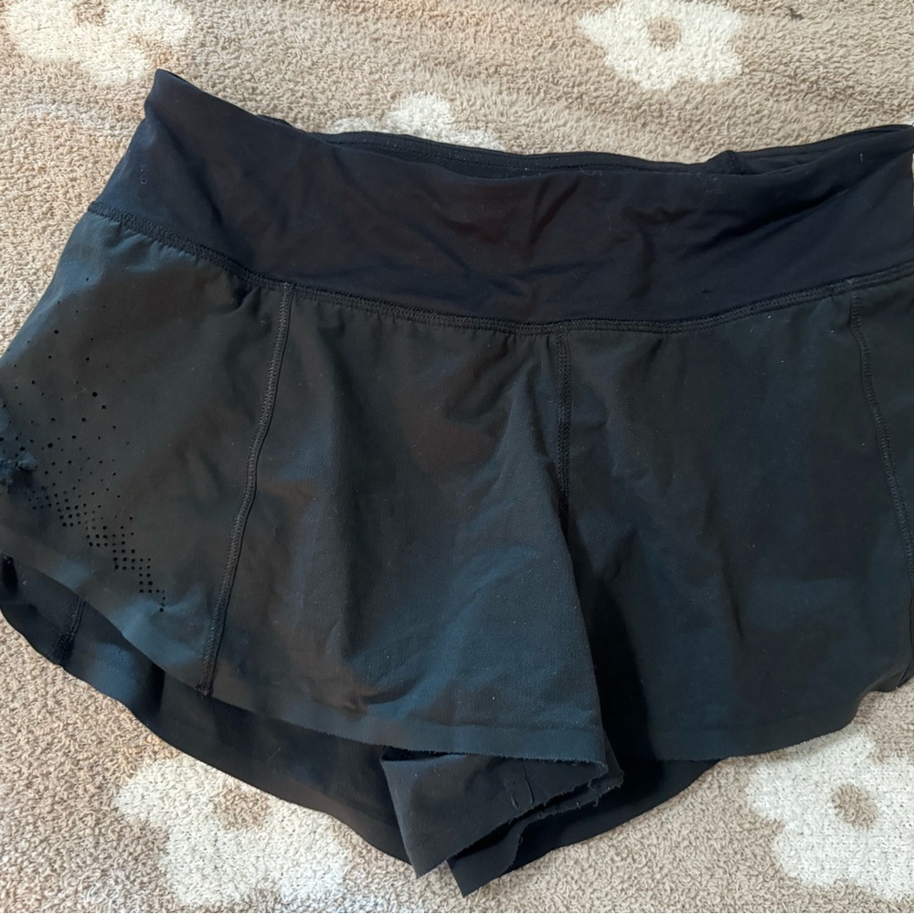 Lululemon black shorts